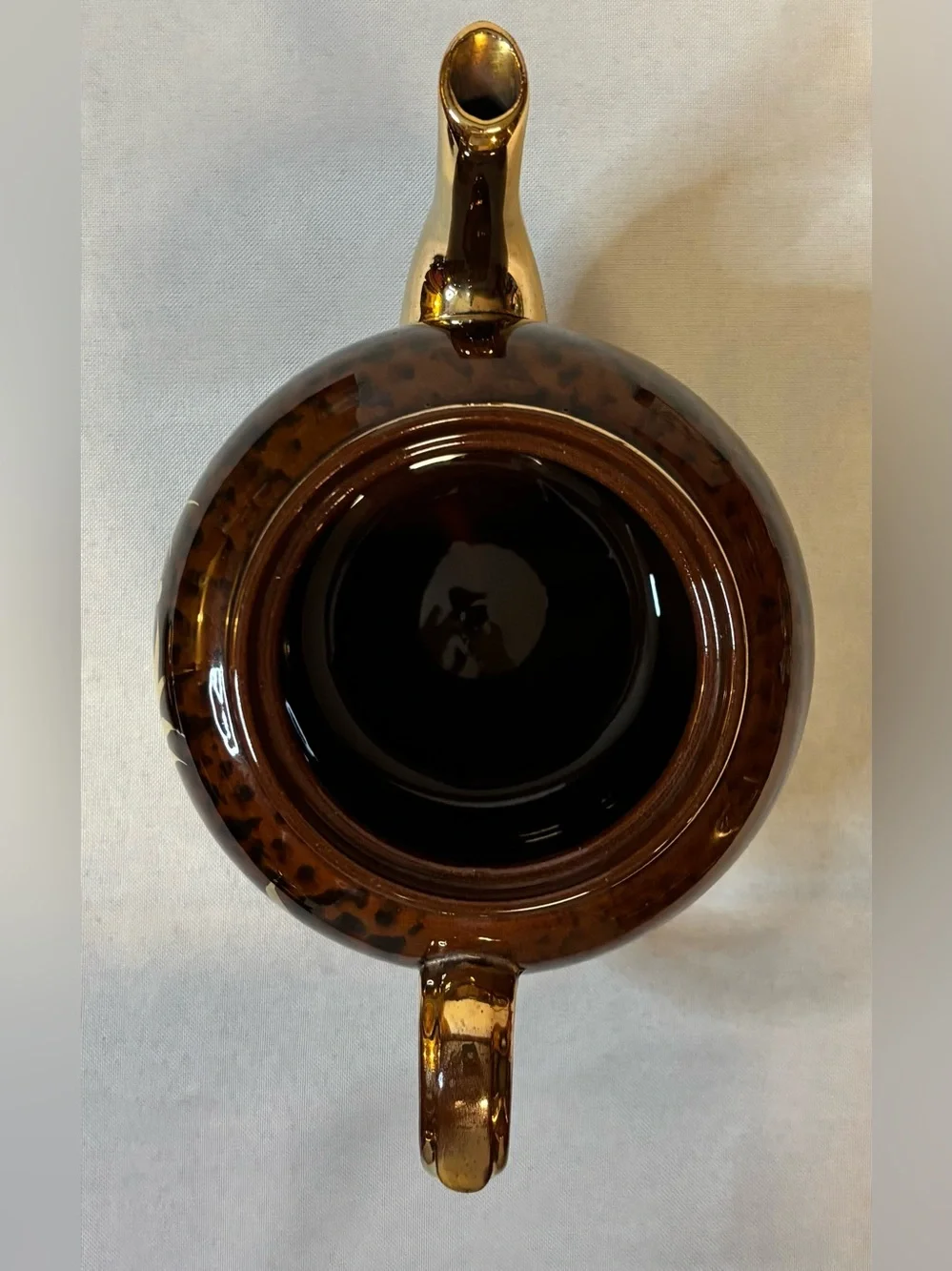Vintage Gibsons England Tortoiseshell Teapot T720 Gold Gilt Leaf Art Deco 5.5